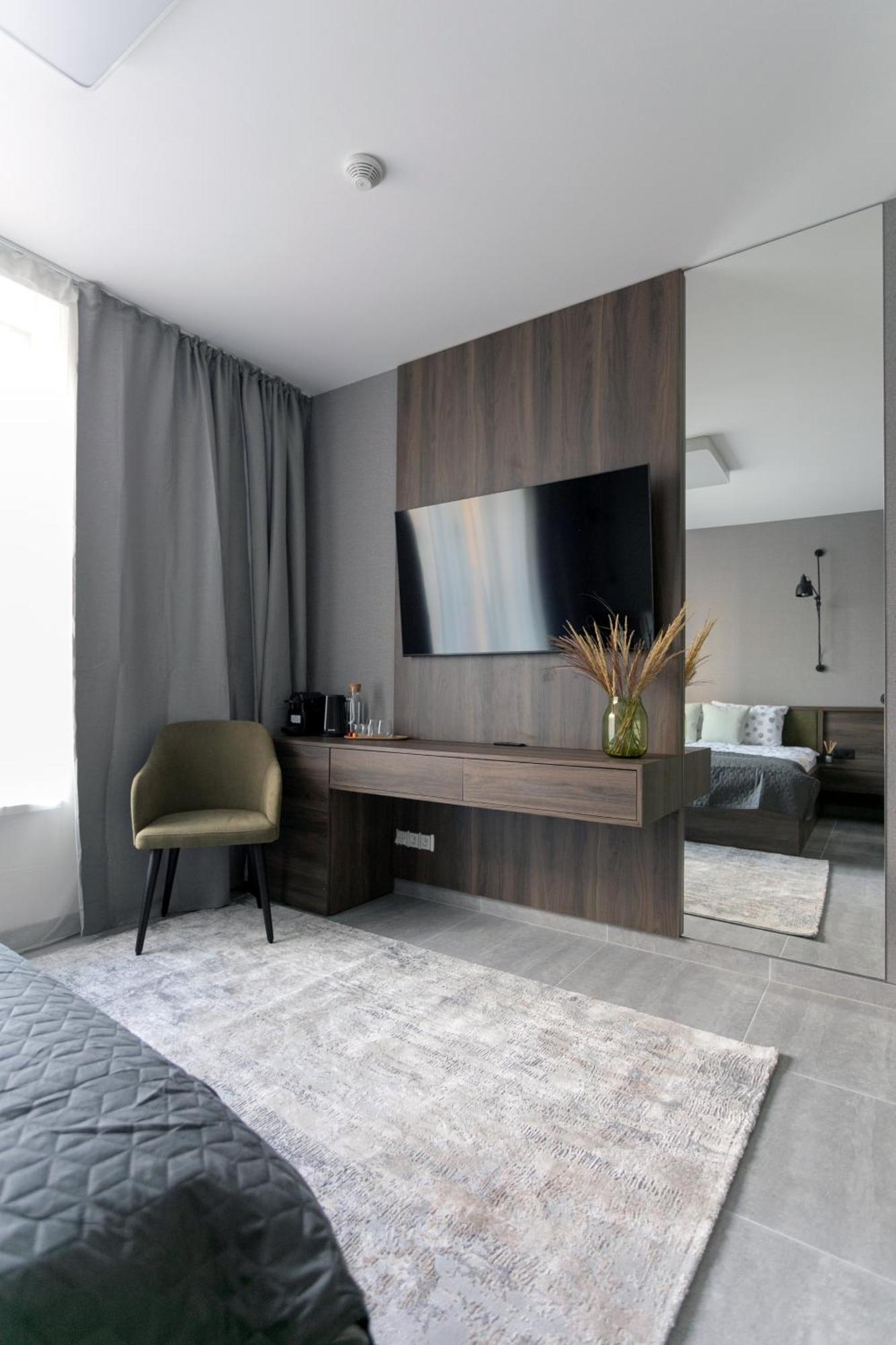Luong Europe Apartments Prague Ngoại thất bức ảnh